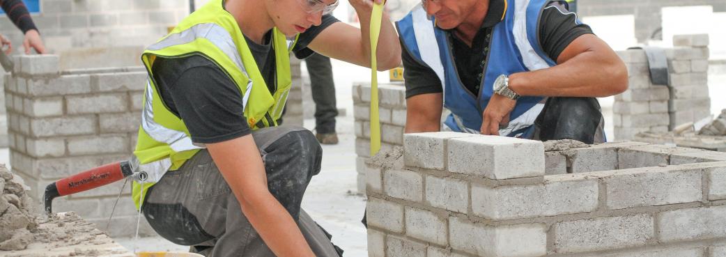 Llangefni - Bricklaying (10).jpg